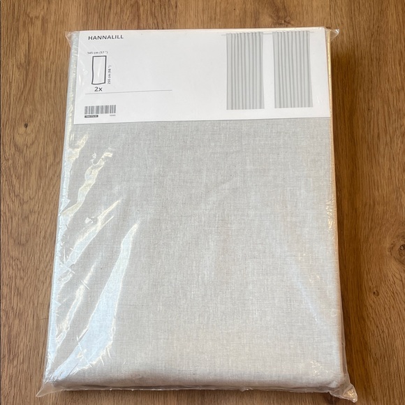 IKEA HANNALILL Curtains - Picture 1 of 3